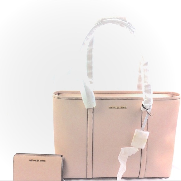 michael kors Handbags - Michael Kors Large Tote Handbag NEW Ladies Purse